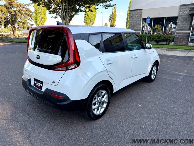 2020 Kia Soul S Automatic 1Owner Low 46k Miles 33MPG - Photo 8 - Hillsboro, OR 97123