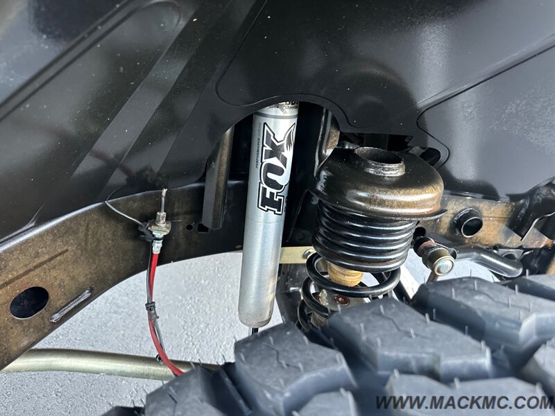 2014 Jeep Wrangler Rubicon Bumpers lifted Fuel Wheels 37'S MT's - Photo 12 - Hillsboro, OR 97123