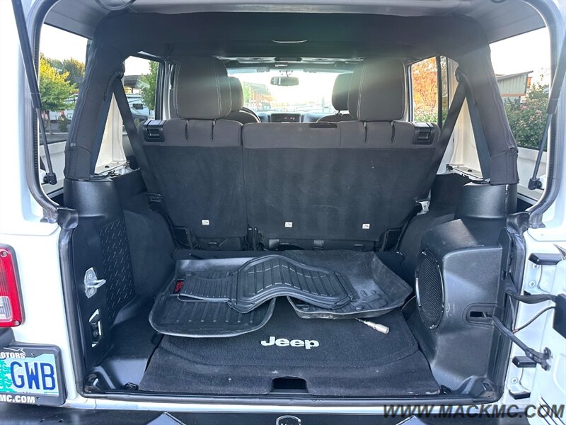 2014 Jeep Wrangler Rubicon Bumpers lifted Fuel Wheels 37'S MT's - Photo 23 - Hillsboro, OR 97123