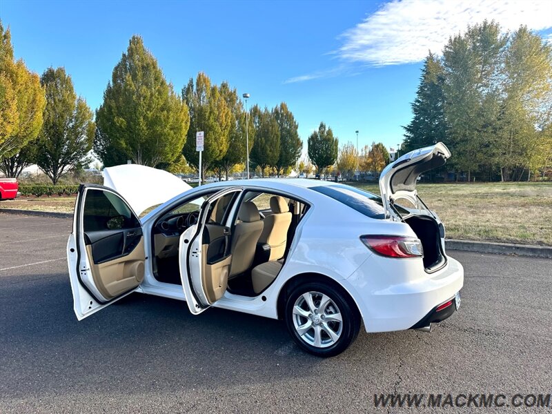 2010 Mazda Mazda3 i Touring   - Photo 26 - Hillsboro, OR 97123