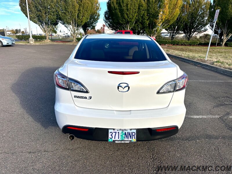 2010 Mazda Mazda3 i Touring   - Photo 9 - Hillsboro, OR 97123