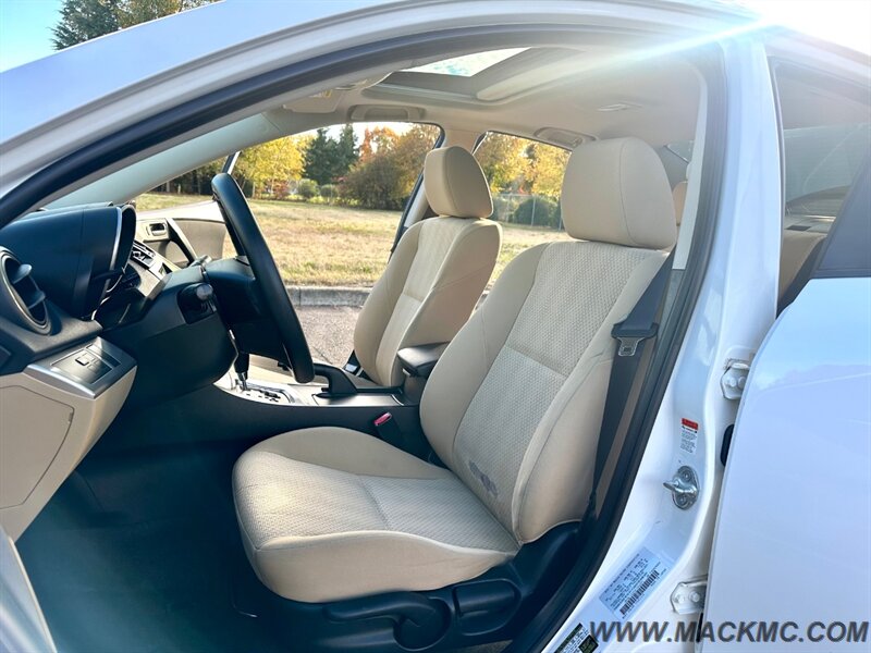 2010 Mazda Mazda3 i Touring   - Photo 17 - Hillsboro, OR 97123