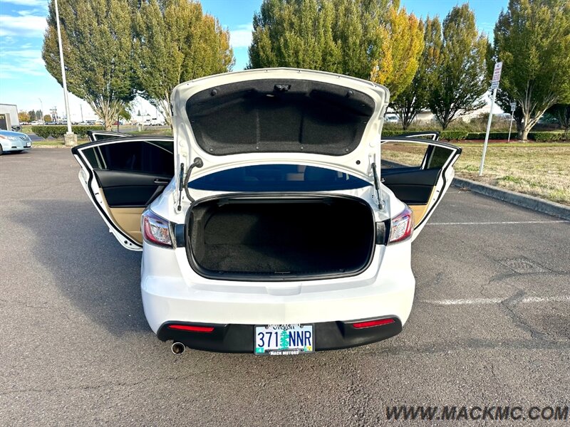 2010 Mazda Mazda3 i Touring   - Photo 28 - Hillsboro, OR 97123