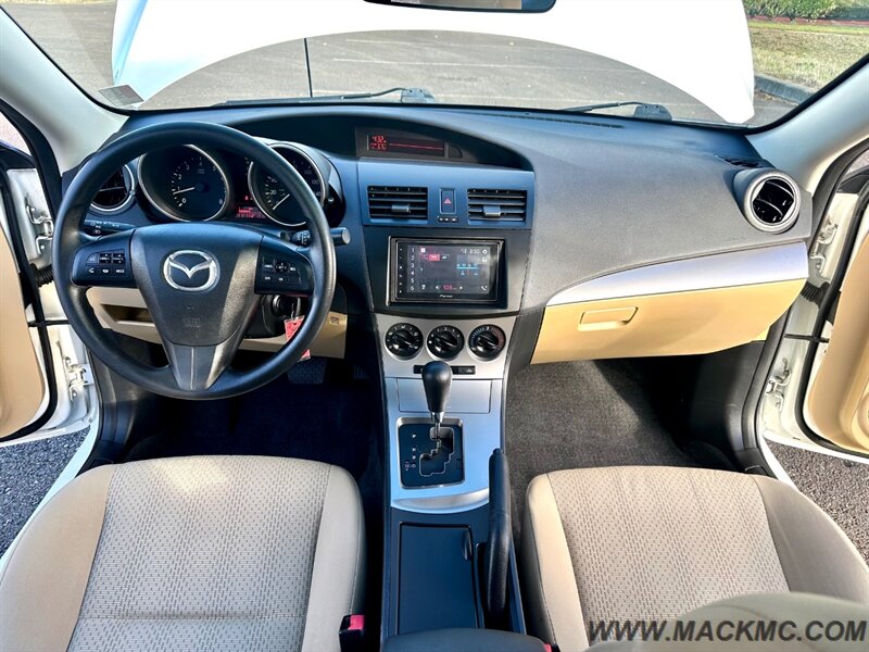 2010 Mazda Mazda3 i Touring   - Photo 2 - Hillsboro, OR 97123