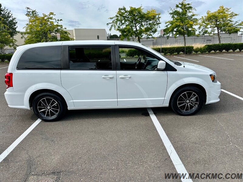 2018 Dodge Grand Caravan GT Leather Stow N Go Back Up Camera - Photo 5 - Hillsboro, OR 97123