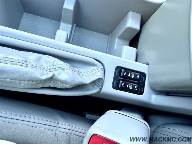 2011 Subaru Forester 2.5X Limited Leather AWD back Up Cam 27-MPG - Photo 15 - Hillsboro, OR 97123