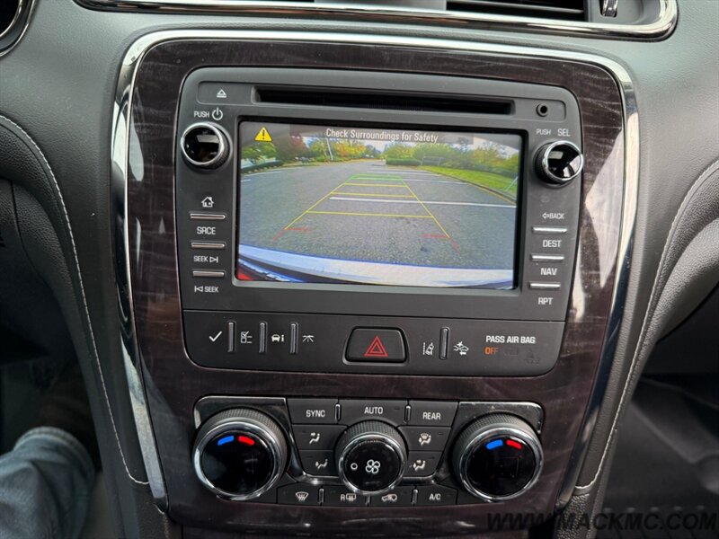 2016 Buick Enclave Premium 3RD Row 1-Owner AWD   - Photo 17 - Hillsboro, OR 97123