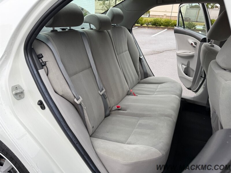 2013 Toyota Corolla LE New Tires Low Miles 34-MPG   - Photo 18 - Hillsboro, OR 97123