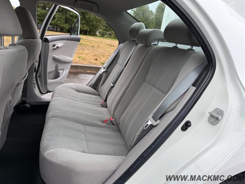 2013 Toyota Corolla LE New Tires Low Miles 34-MPG   - Photo 19 - Hillsboro, OR 97123