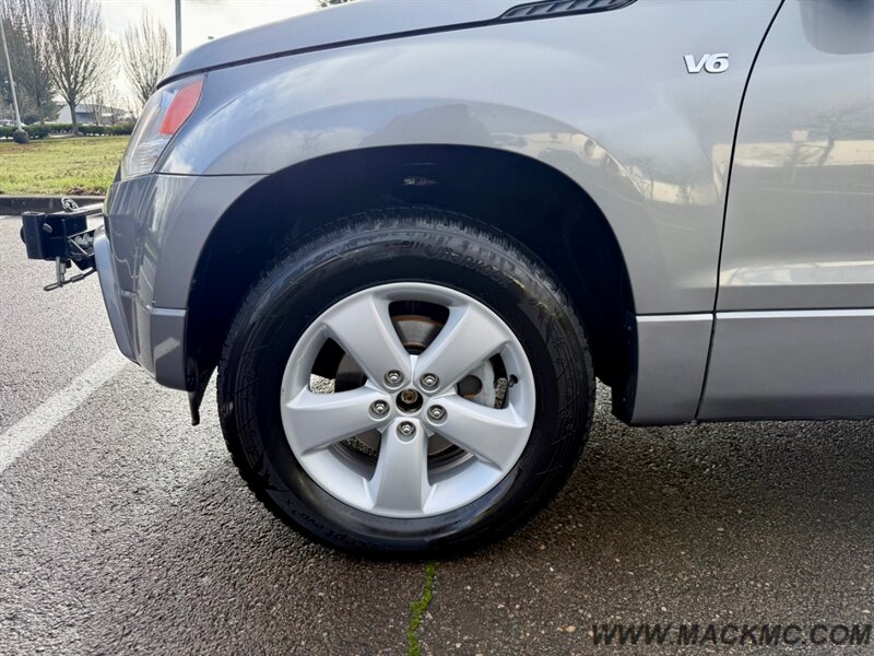 2010 Suzuki Grand Vitara XSport 4x4 1-Owner RV Tow Hook   - Photo 12 - Hillsboro, OR 97123