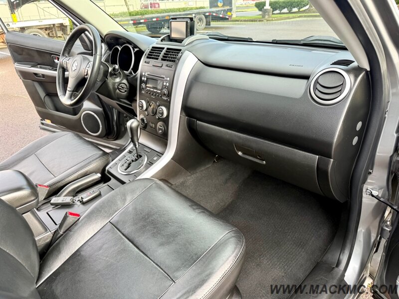 2010 Suzuki Grand Vitara XSport 4x4 1-Owner RV Tow Hook   - Photo 2 - Hillsboro, OR 97123