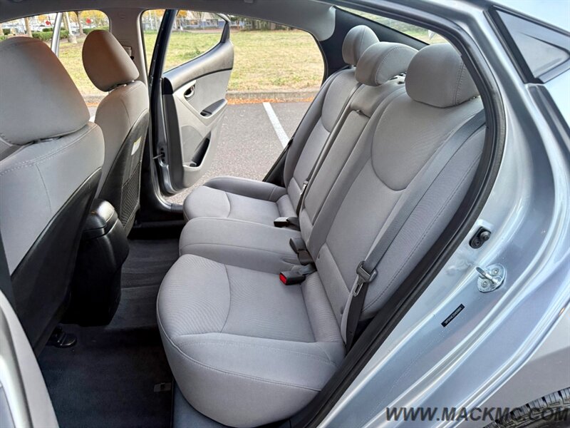 2016 Hyundai ELANTRA SE - Photo 13 - Hillsboro, OR 97123