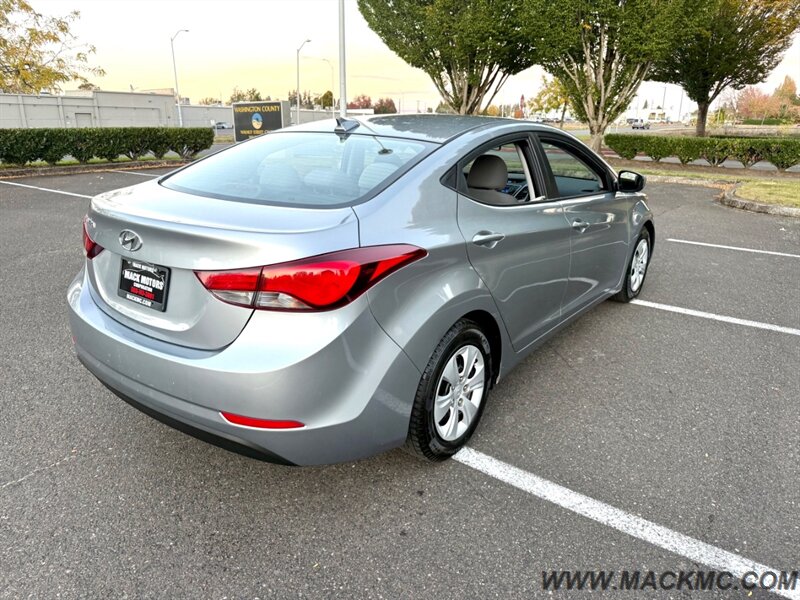 2016 Hyundai ELANTRA SE - Photo 6 - Hillsboro, OR 97123