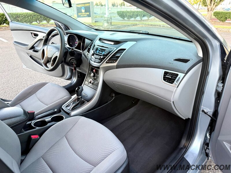 2016 Hyundai ELANTRA SE - Photo 2 - Hillsboro, OR 97123