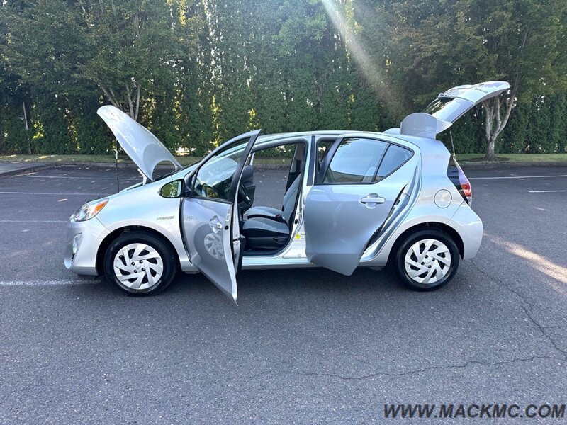 2016 Toyota Prius c One   - Photo 24 - Hillsboro, OR 97123