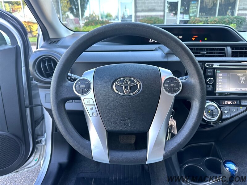 2016 Toyota Prius c One   - Photo 12 - Hillsboro, OR 97123