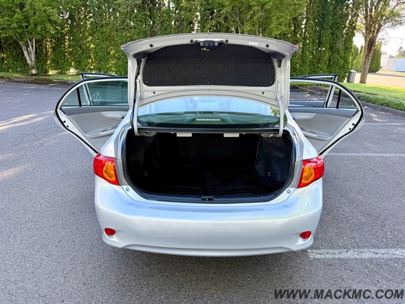 2010 Toyota Corolla LE Automatic 2 Owner 34-MPG   - Photo 25 - Hillsboro, OR 97123