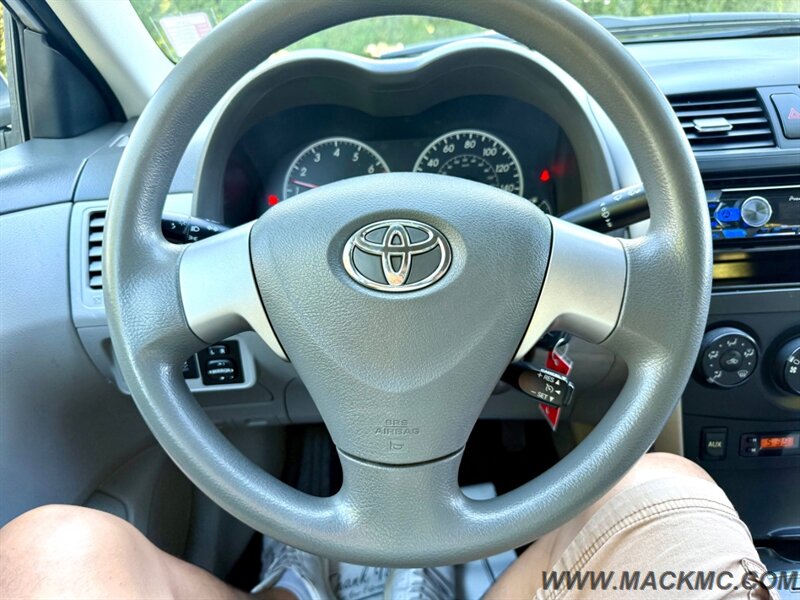 2010 Toyota Corolla LE Automatic 2 Owner 34-MPG   - Photo 11 - Hillsboro, OR 97123