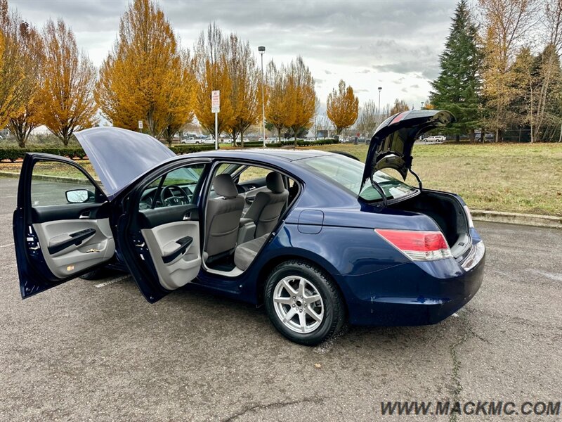 2011 Honda Accord LX Automatic 34-MPG   - Photo 22 - Hillsboro, OR 97123