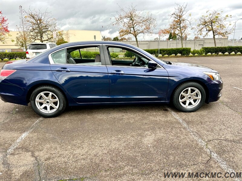 2011 Honda Accord LX Automatic 34-MPG   - Photo 5 - Hillsboro, OR 97123