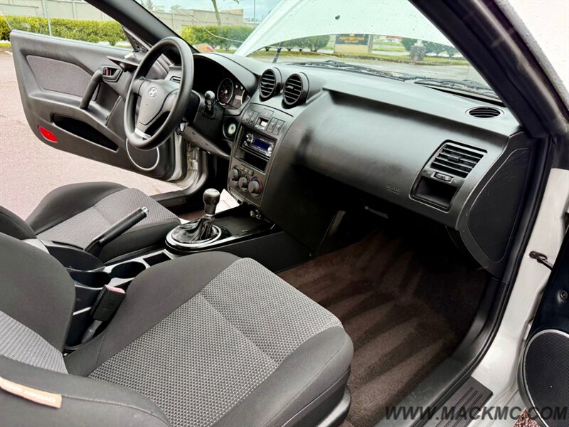 2003 Hyundai Tiburon 5-Speed Manual 87K Low Miles New Tires   - Photo 2 - Hillsboro, OR 97123