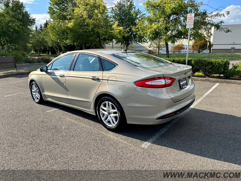 2015 Ford Fusion SE   - Photo 11 - Hillsboro, OR 97123