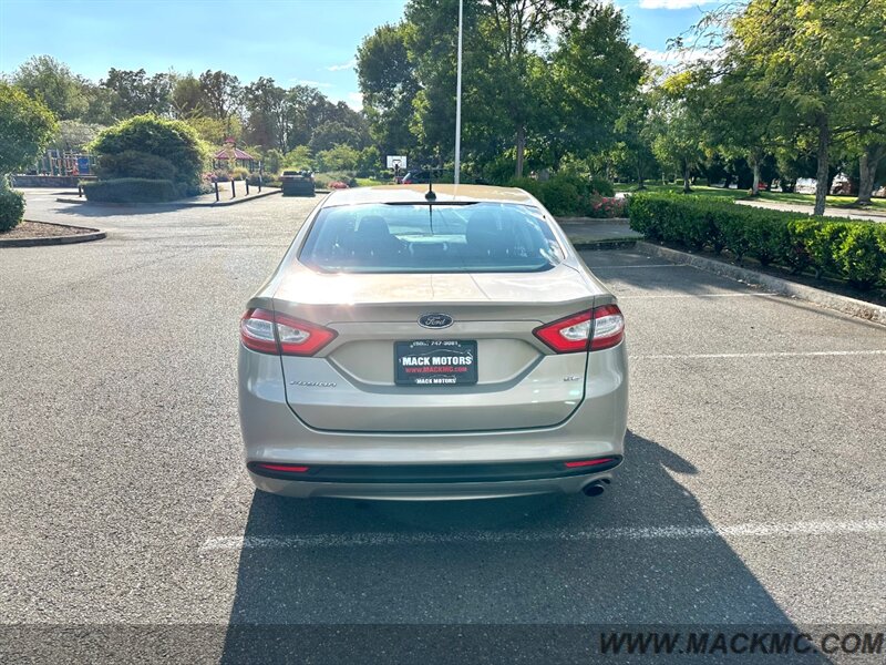 2015 Ford Fusion SE   - Photo 10 - Hillsboro, OR 97123