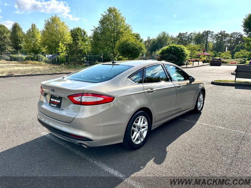 2015 Ford Fusion SE   - Photo 9 - Hillsboro, OR 97123