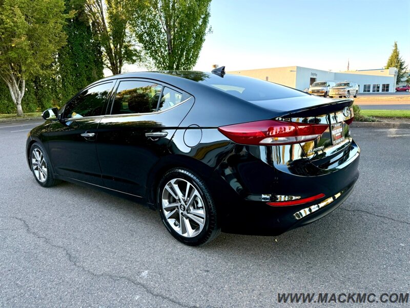 2017 Hyundai ELANTRA Limited Leather back Up Camera New Tires   - Photo 9 - Hillsboro, OR 97123
