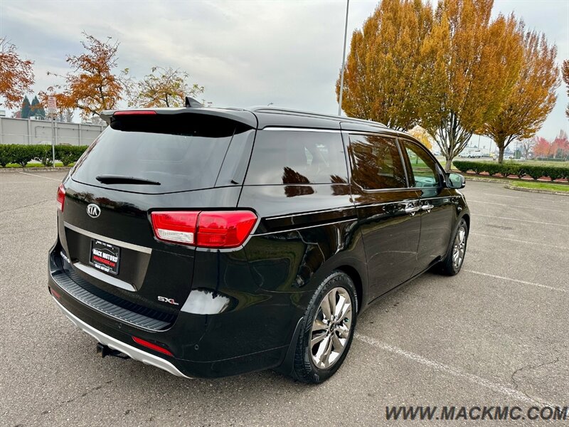 2015 Kia Sedona SX Limited Fully Loaded Dual Roof back Up camera   - Photo 9 - Hillsboro, OR 97123