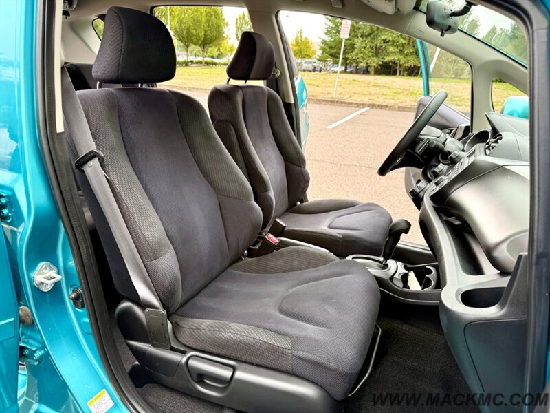 2013 Honda Fit Sport Automatic 1-Owner 68K Low Miles   - Photo 16 - Hillsboro, OR 97123