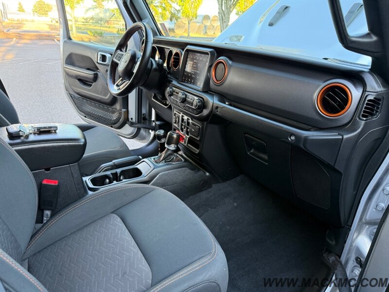 2020 Jeep Gladiator Mojave - Photo 2 - Hillsboro, OR 97123