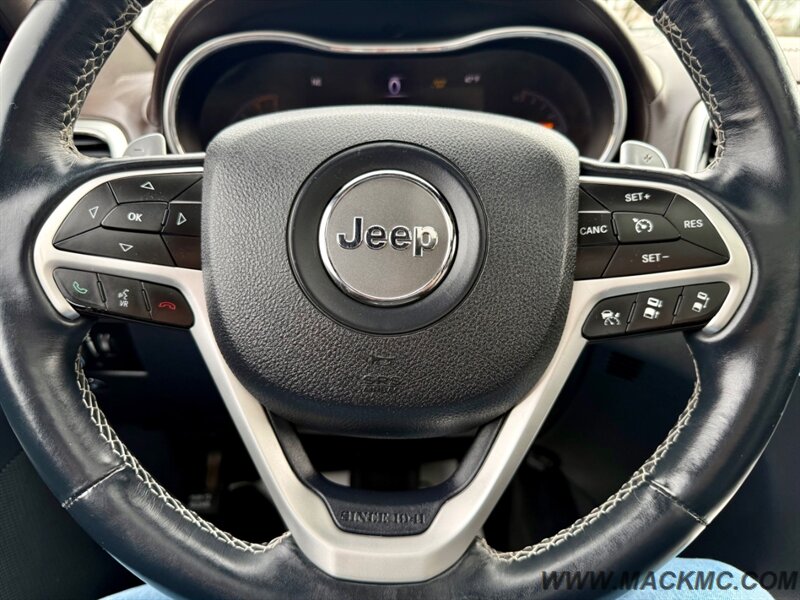 2014 Jeep Grand Cherokee Overland 62k low Miles Hemi V8 AWD   - Photo 12 - Hillsboro, OR 97123