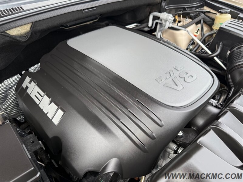 2014 Jeep Grand Cherokee Overland 62k low Miles Hemi V8 AWD   - Photo 26 - Hillsboro, OR 97123