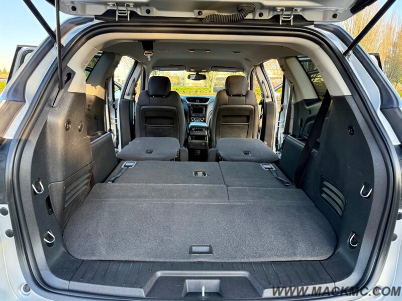 2016 Chevrolet Traverse LT 3RD Row Seating 74K Low Miles AWD   - Photo 24 - Hillsboro, OR 97123