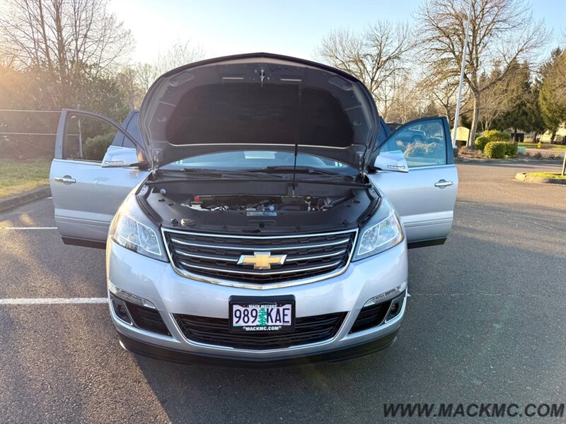2016 Chevrolet Traverse LT 3RD Row Seating 74K Low Miles AWD   - Photo 27 - Hillsboro, OR 97123