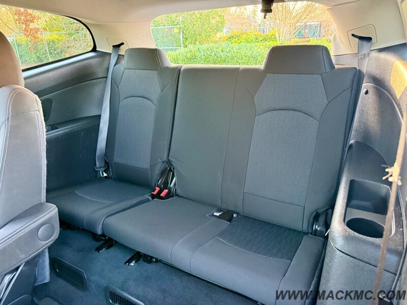 2016 Chevrolet Traverse LT 3RD Row Seating 74K Low Miles AWD   - Photo 22 - Hillsboro, OR 97123