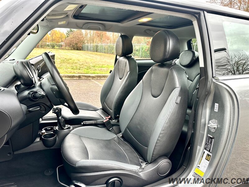 2010 MINI Cooper Base Leather moonroof Low 81K miles   - Photo 12 - Hillsboro, OR 97123