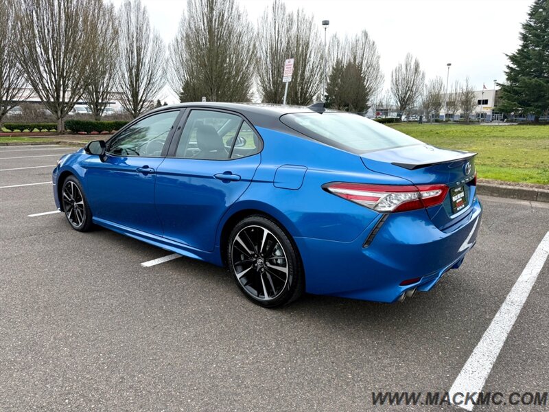 2019 Toyota Camry XSE   - Photo 11 - Hillsboro, OR 97123