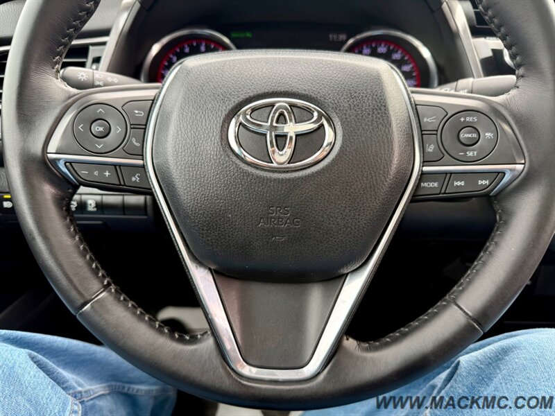 2019 Toyota Camry XSE   - Photo 19 - Hillsboro, OR 97123