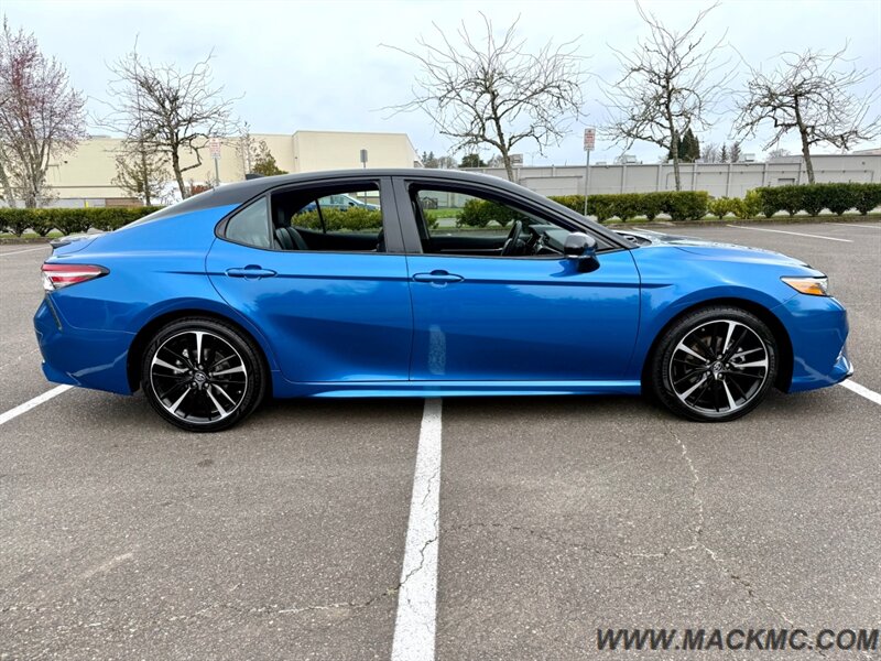 2019 Toyota Camry XSE   - Photo 7 - Hillsboro, OR 97123