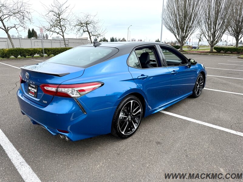 2019 Toyota Camry XSE   - Photo 8 - Hillsboro, OR 97123