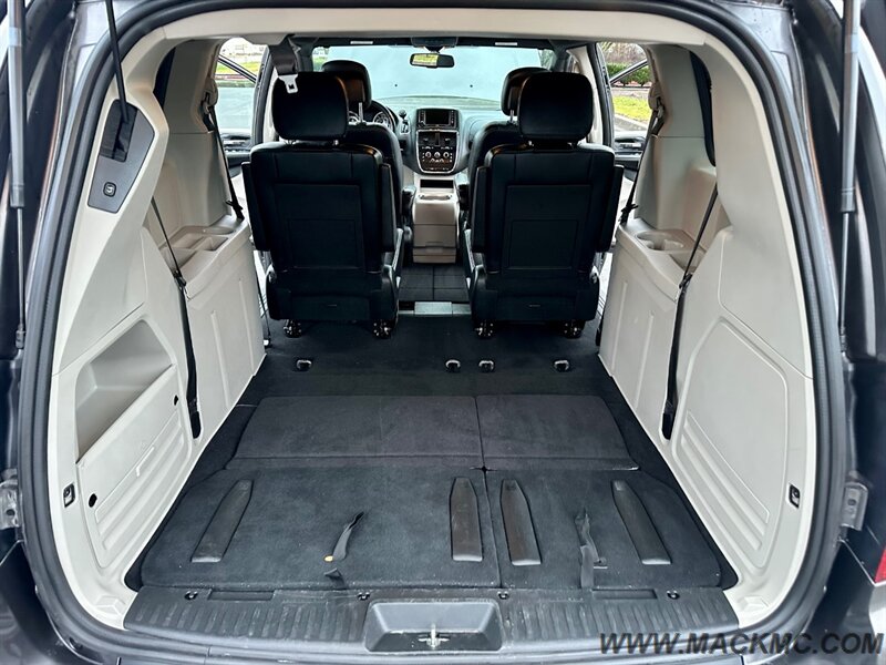 2018 Dodge Grand Caravan SXT   - Photo 22 - Hillsboro, OR 97123