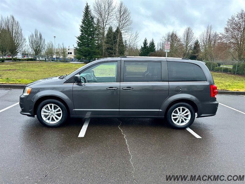 2018 Dodge Grand Caravan SXT   - Photo 10 - Hillsboro, OR 97123