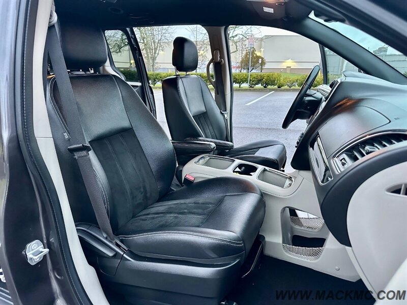 2018 Dodge Grand Caravan SXT   - Photo 17 - Hillsboro, OR 97123
