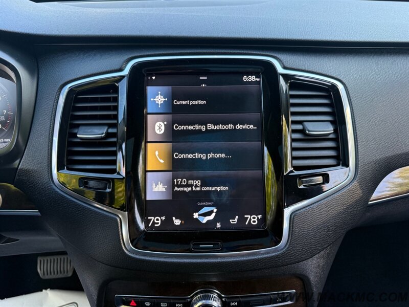 2017 Volvo XC90 T6 Momentum Pano Roof 3RD Wow Seat Nav   - Photo 15 - Hillsboro, OR 97123