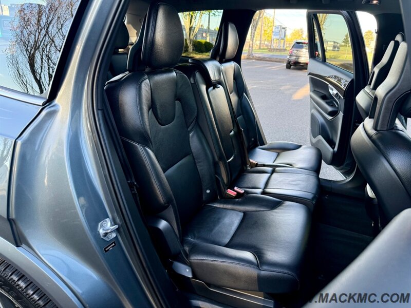 2017 Volvo XC90 T6 Momentum Pano Roof 3RD Wow Seat Nav   - Photo 20 - Hillsboro, OR 97123