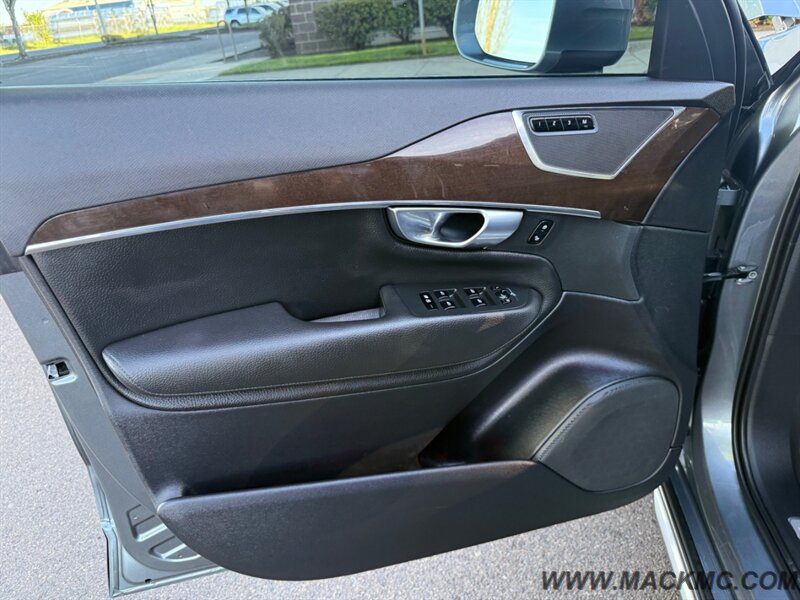 2017 Volvo XC90 T6 Momentum Pano Roof 3RD Wow Seat Nav   - Photo 27 - Hillsboro, OR 97123
