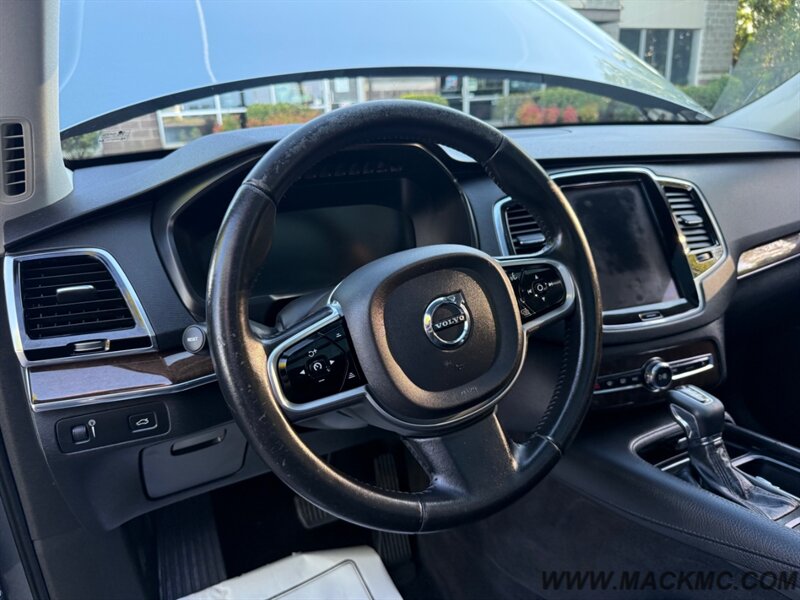 2017 Volvo XC90 T6 Momentum Pano Roof 3RD Wow Seat Nav   - Photo 11 - Hillsboro, OR 97123