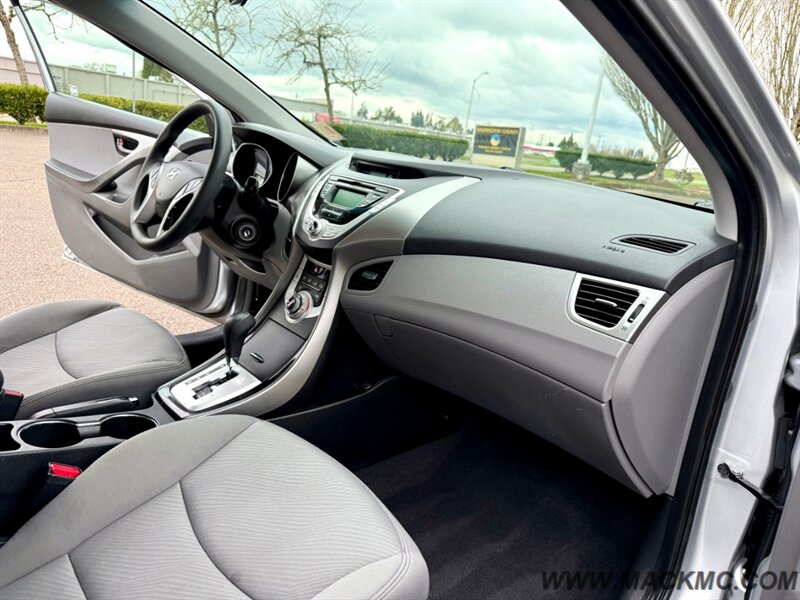 2011 Hyundai ELANTRA GLS 61k Low Miles 2-owner 38-MPG - Photo 2 - Hillsboro, OR 97123